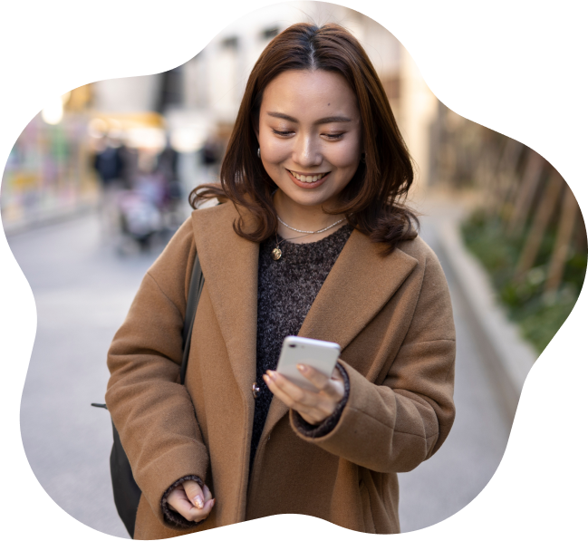 Traveler with phone